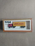 Vtg. Rr Train Tyco Ho Union Pacific Cab & Container Trailer 903-3 W/box. Fixed Price $13.58.