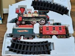 1997 Christmas Santaland Musical Animated Train Set Scale 1181 Wg. Fixed Price $45.00.