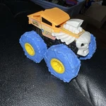 Matchbox GVK37 Hot Wheels Twisted Tredz Vehicle, Multicolored B17. Fixed Price $7.99.