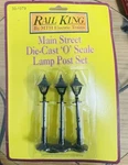 Mth 30-1079 Scale Die-cast 4 Sided Main Street Lamp Posts (pack Of 3) New. Fixed Price $22.00.