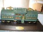 1928 No. 38IE Locomotive By Lionel-green & Gold, With Display Stand. Fixed Price $35.00.