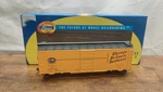 Ho Scale Athearn Chicago & Eastern Illinois 40' Express Box Car #4. Fixed Price $16.00.