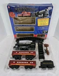 North Pole Express Train Set Christmas 29 Piece Battery Operated Tracks Nib. Fixed Price $24.95.