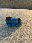 Thomas & Friends And The Stinky Fish Y4102 Wooden Railway. Fixed Price $13.00.