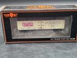 Mth 80-90028F Ho Scale Otoe Food Products R40-2 Woodside Reefer Car #4008. Fixed Price $19.00.