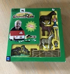 SS-05345 Country Life House Model Kit New Ray Horse Barn Stable Farmer. Fixed Price $16.00.