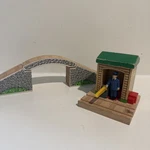 Thomas Train & Friends Wooden Railway Conductor Shed Stone Bridge 2001. Fixed Price $25.99.