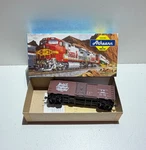 Athearn #5009 Ho Scale New Haven #30557 40' Boxcar Built Boxed (2). Fixed Price $5.00.