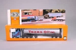 LE3043 Con-cor 001009 Ho Us Train Truck + Texas Oil Tractor Tanker. Fixed Price $26.40.