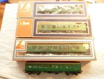 Lima Plus Triang Set Of Four Southern Rail British Oo Scale Coaches. Fixed Price $35.65.