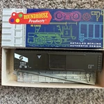 Roundhouse 1190 Scale Cb&q 50' Gaex Plug Door Box Car Kit #23517. Fixed Price $13.92.