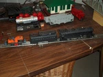 Vintage 1950'S Lionel Model Train Set 0-27 Gauge. Fixed Price $320.00.