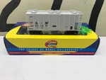 Athearn Scale Louisville & Nashville Ps Bay Covered Hopper Rd #201518 Rtr. Fixed Price $39.95.