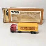 Vintage Tyco Ho Union Pacific Cab And Container Trailer 903-3 With Box Euc. Fixed Price $5.94.