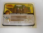 Woodland Scenics Painters & Ladders Ho Scale Accent 1890 Model Railroad Trains. Fixed Price $16.00.